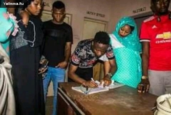 Новости и события: Футболист Ахмед Муса в месяц Рамадан выкупил долги 40 должников